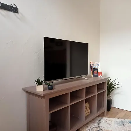 Gare Centre Parking Apartament