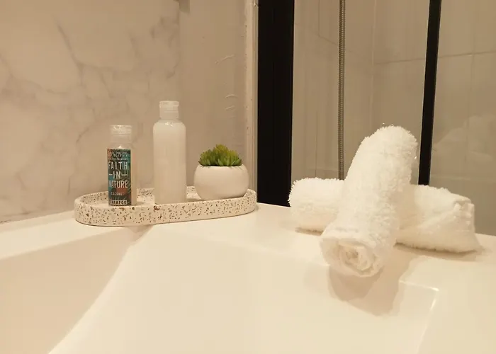 Gare Centre Parking Apartamento